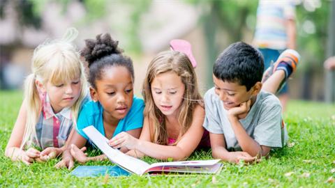 Young kids reading