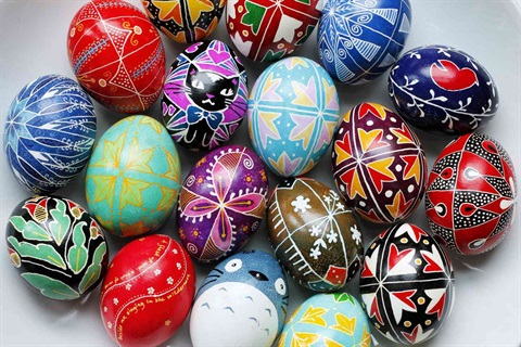 examples of Ukrainian Pysanky eggs