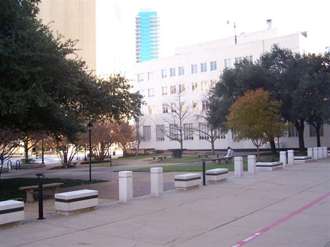 Federal-plaza-benches